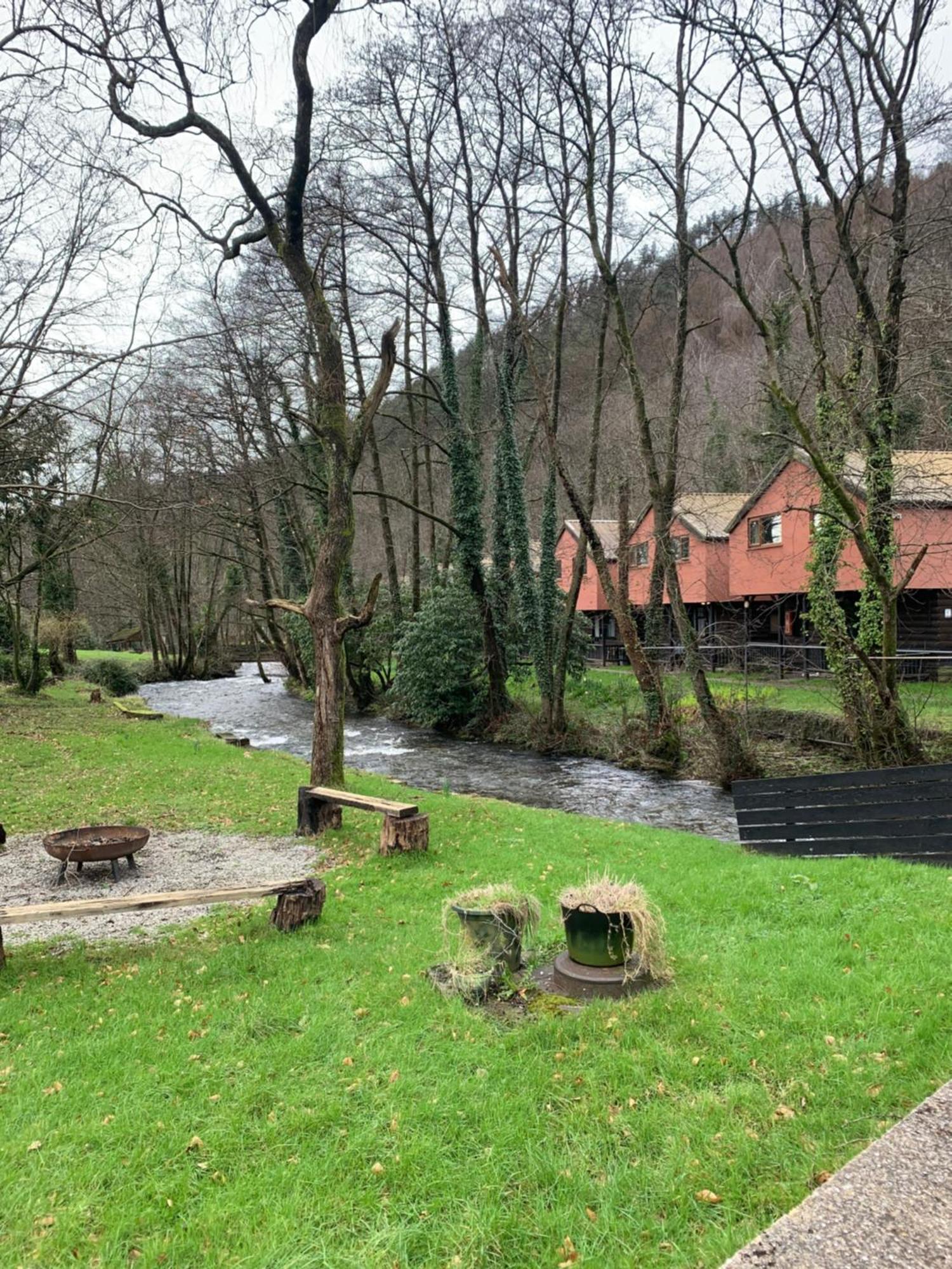 L And A Lodges Port Talbot Zewnętrze zdjęcie
