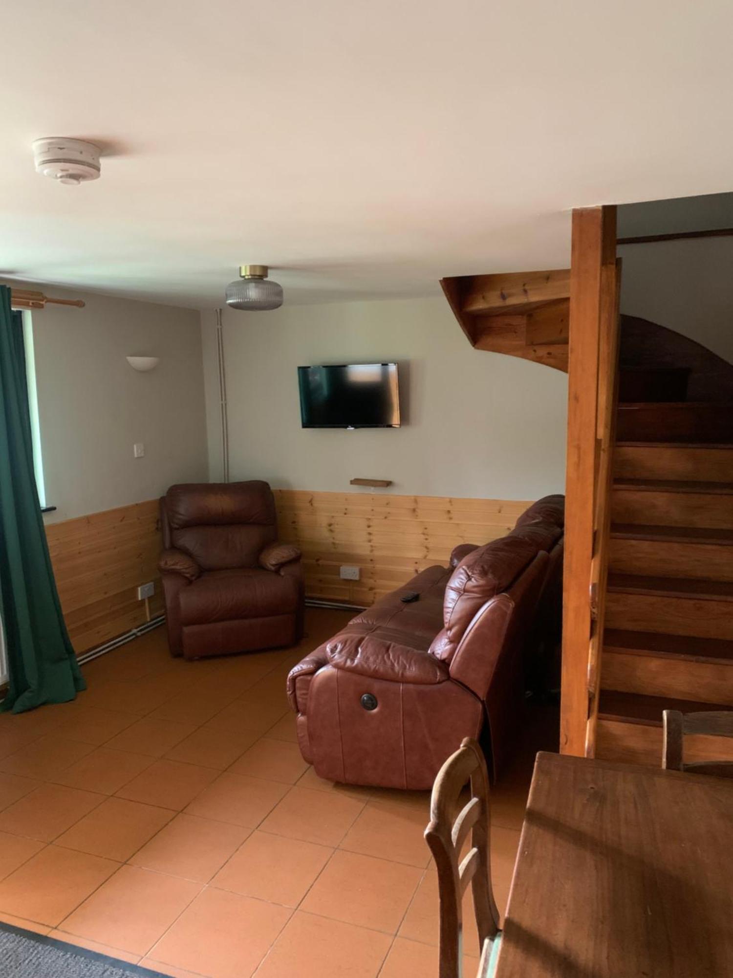 L And A Lodges Port Talbot Zewnętrze zdjęcie