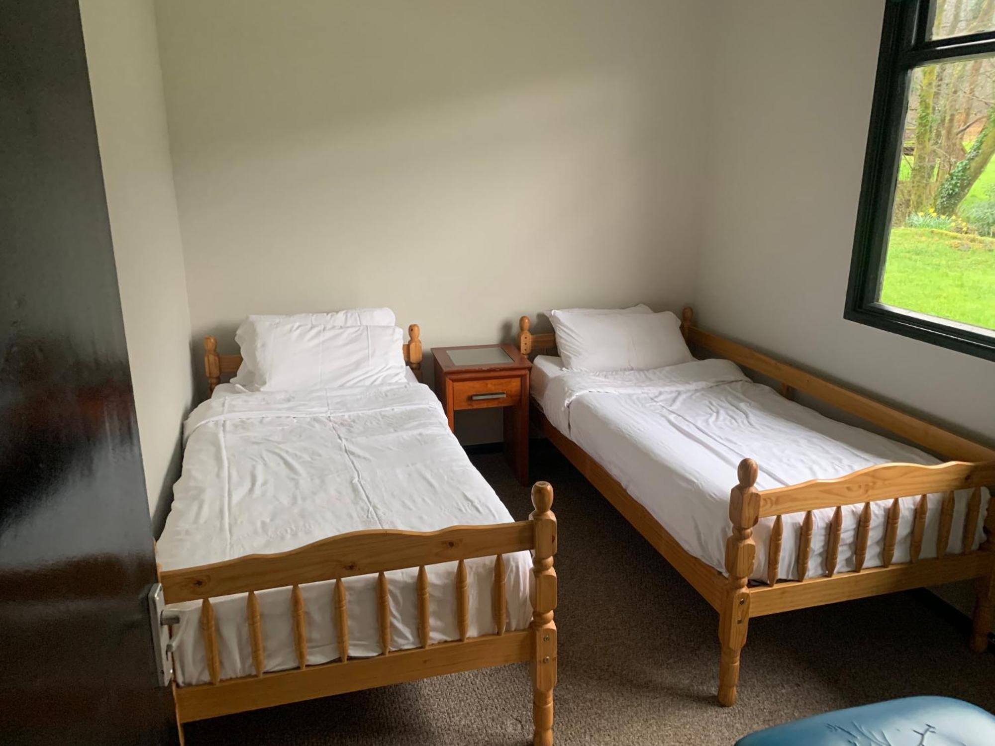 L And A Lodges Port Talbot Zewnętrze zdjęcie